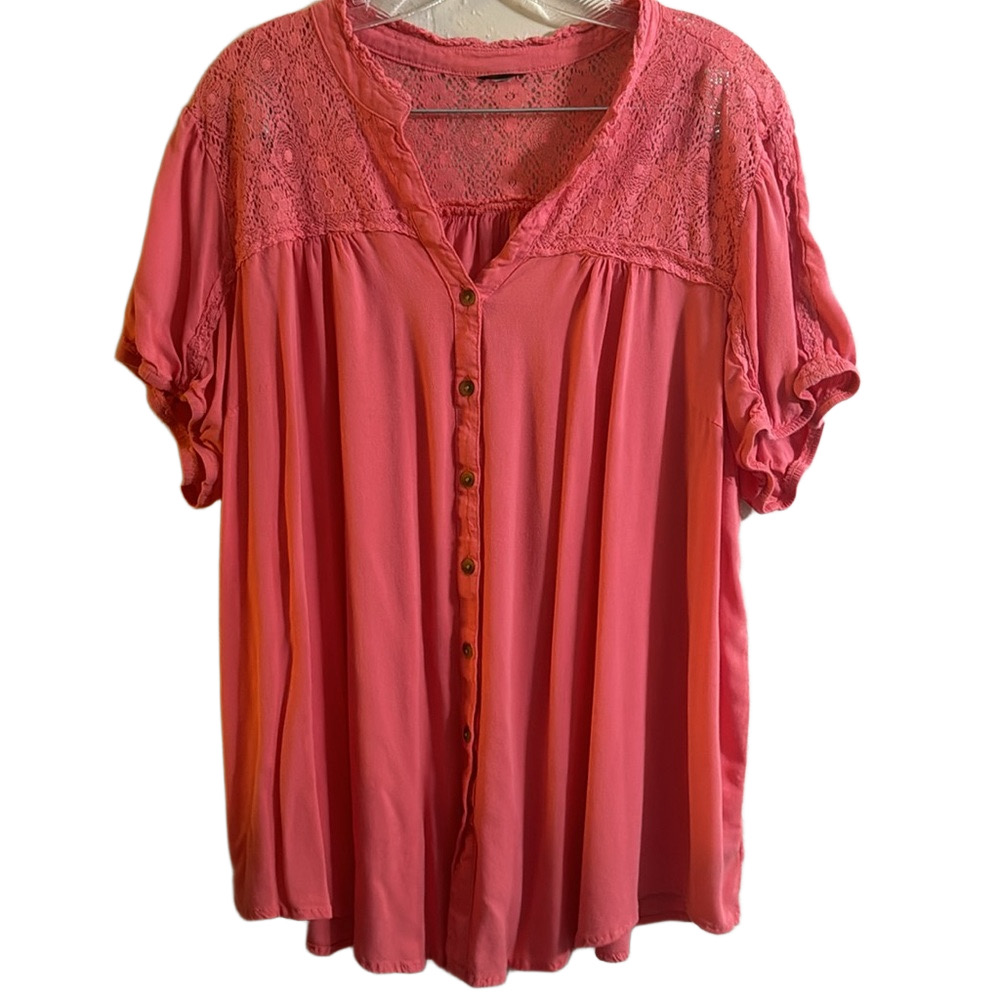 Torrid stretch pink crochet lace inset blouse - Picture 4 of 7